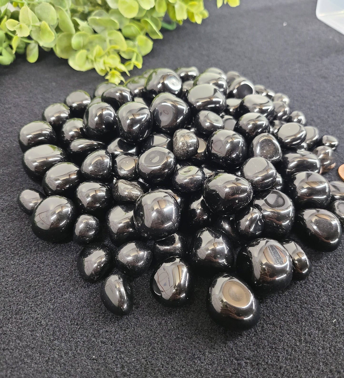 Black Obsidian (1kg/2.2 lbs.) Tumbled Stone 20-25mm
