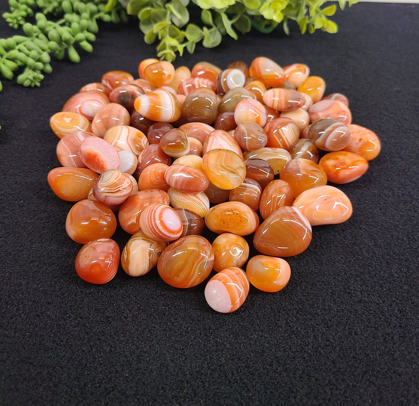 Banded Carnelian (1kg/2.2lbs.) Tumbled Stone 20-25mm
